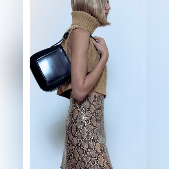 Zara animal print emboss miniskirt - Picture 3 of 7